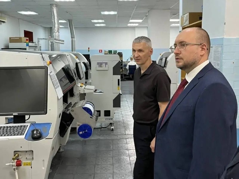 Делегация ТПП Удмуртии посетила производителя телеком-оборудования НПО «Телеком»